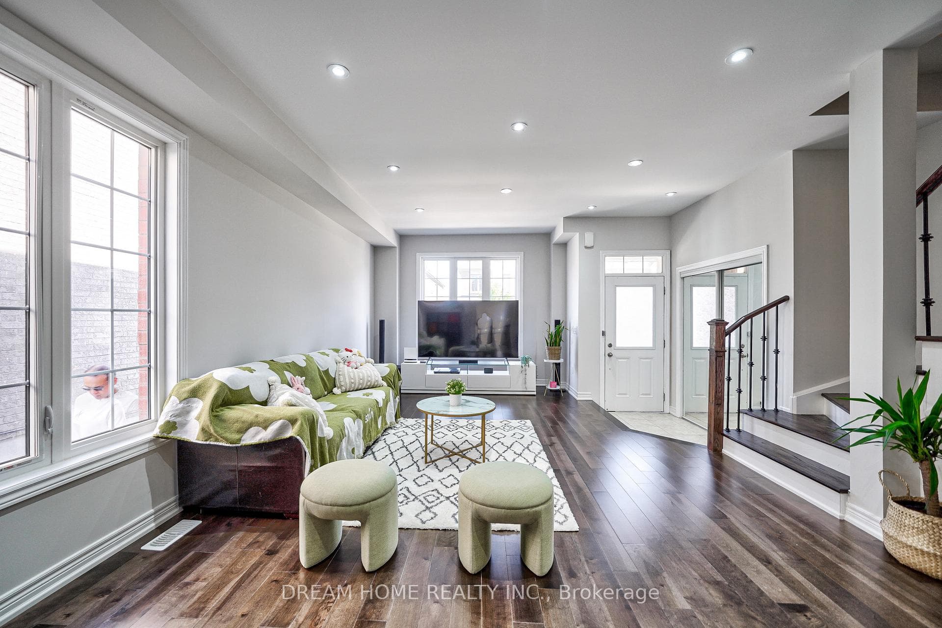 17 Tilbury Gate photo 5
