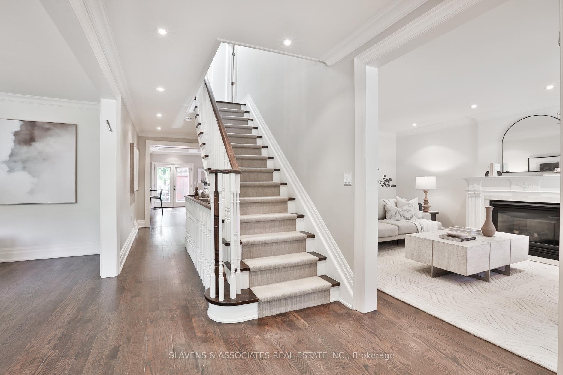 33 Chiltern Hill Road photo 2