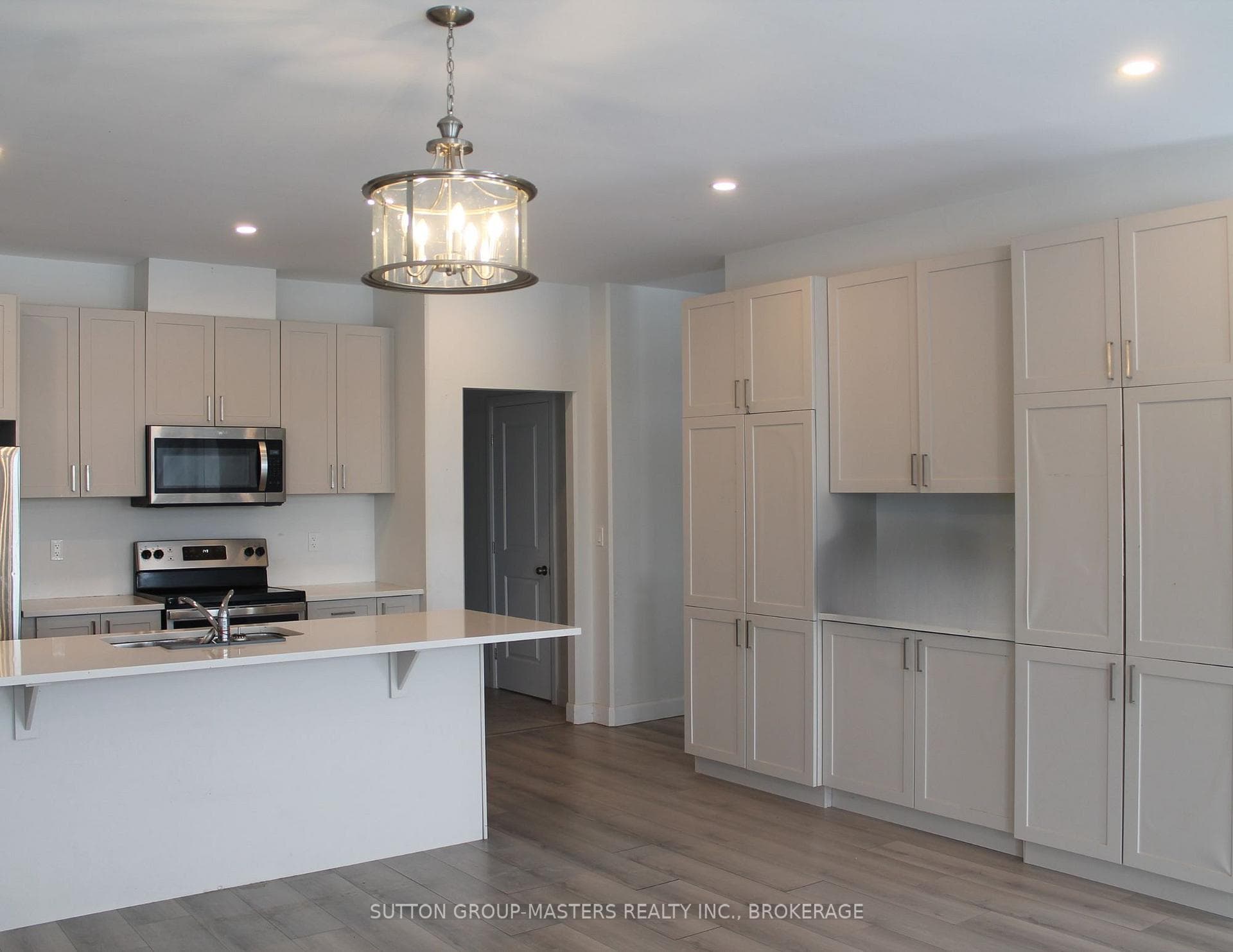 45 Erie Court photo 10