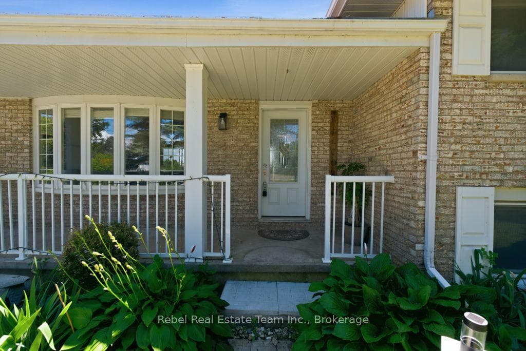 615 HAMILTON Road photo 3