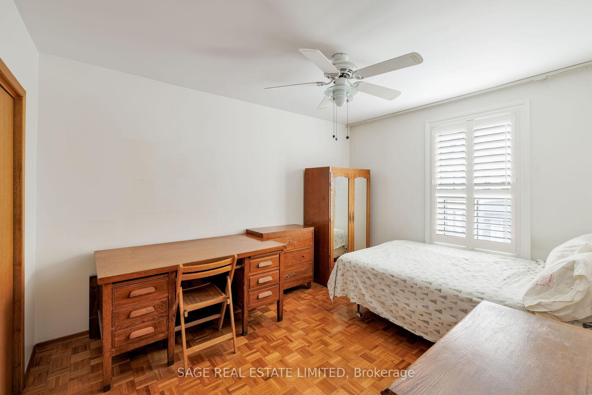 34 Henderson Avenue photo 22