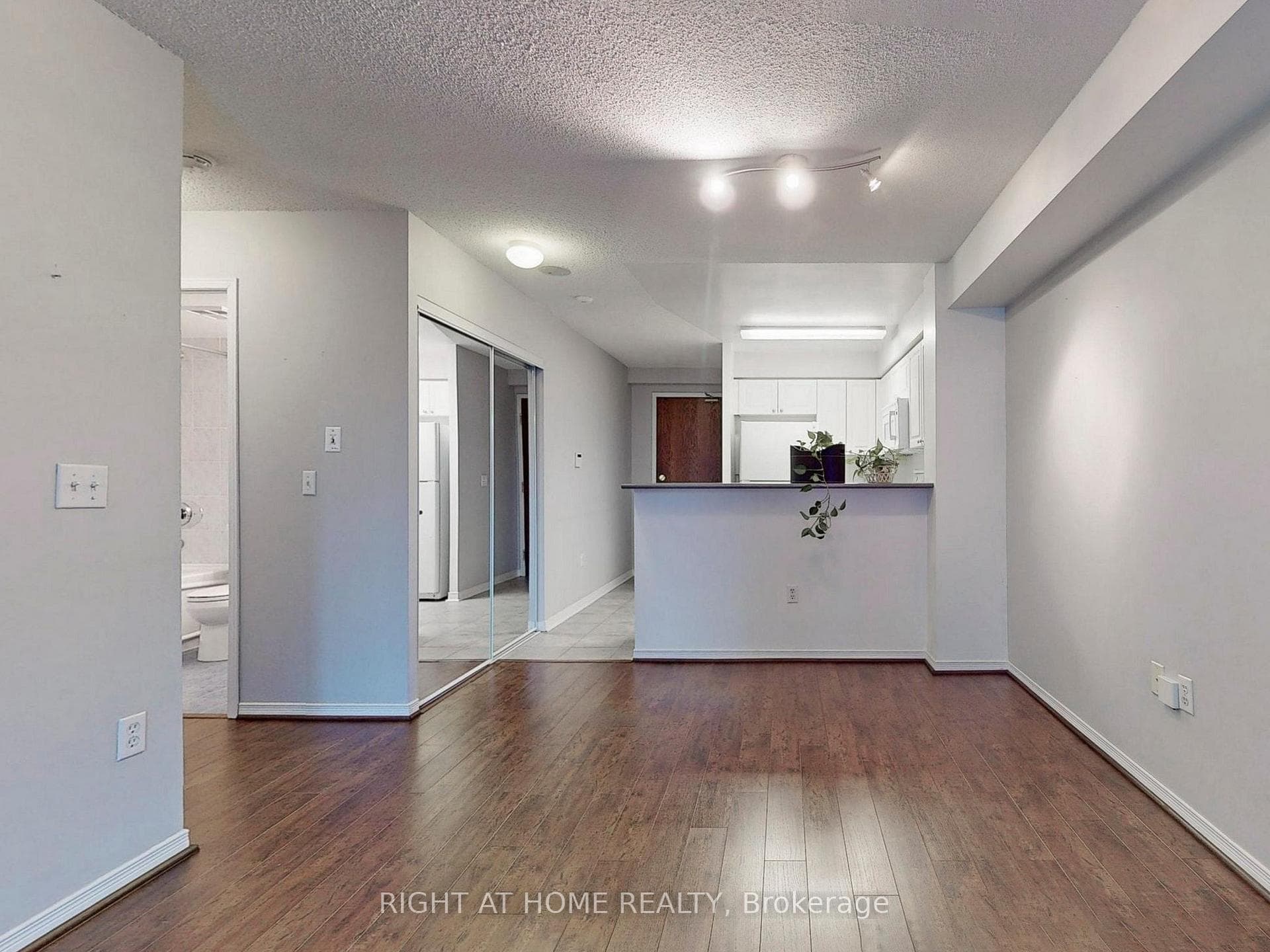 15 Michael Power Place Unit 209 photo 7