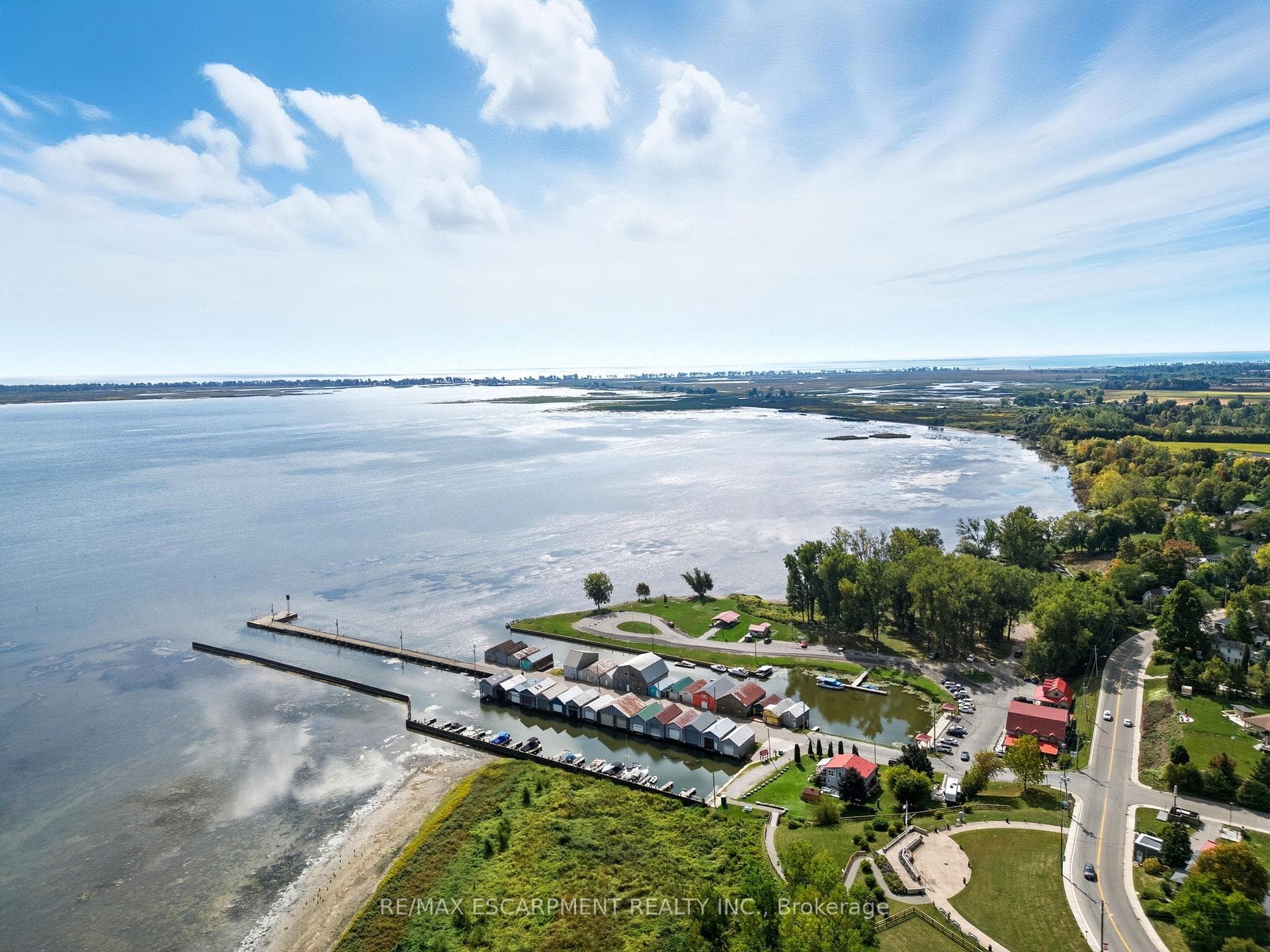 1053 Bay Street photo 11