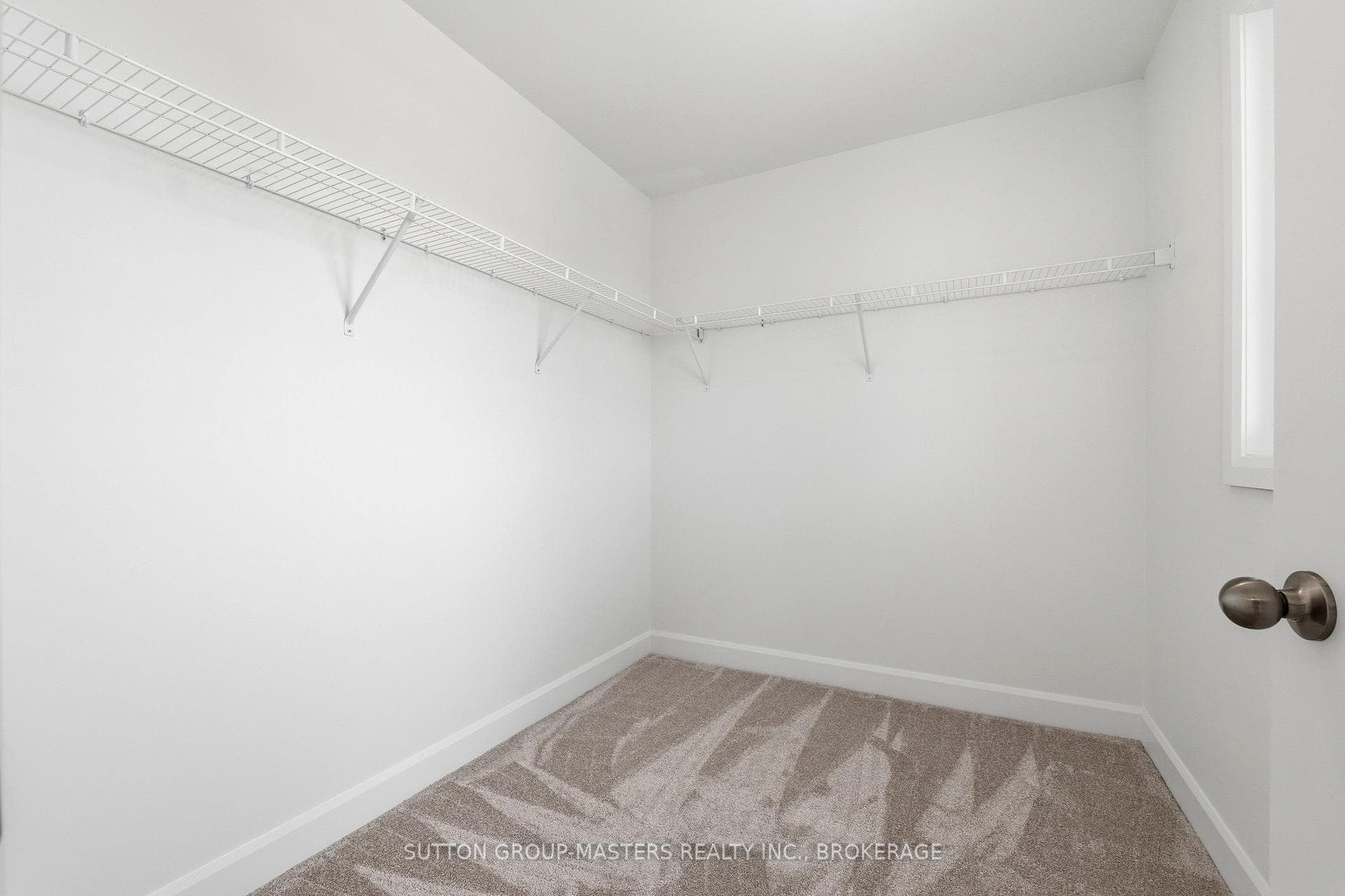 255 Pratt Drive photo 22