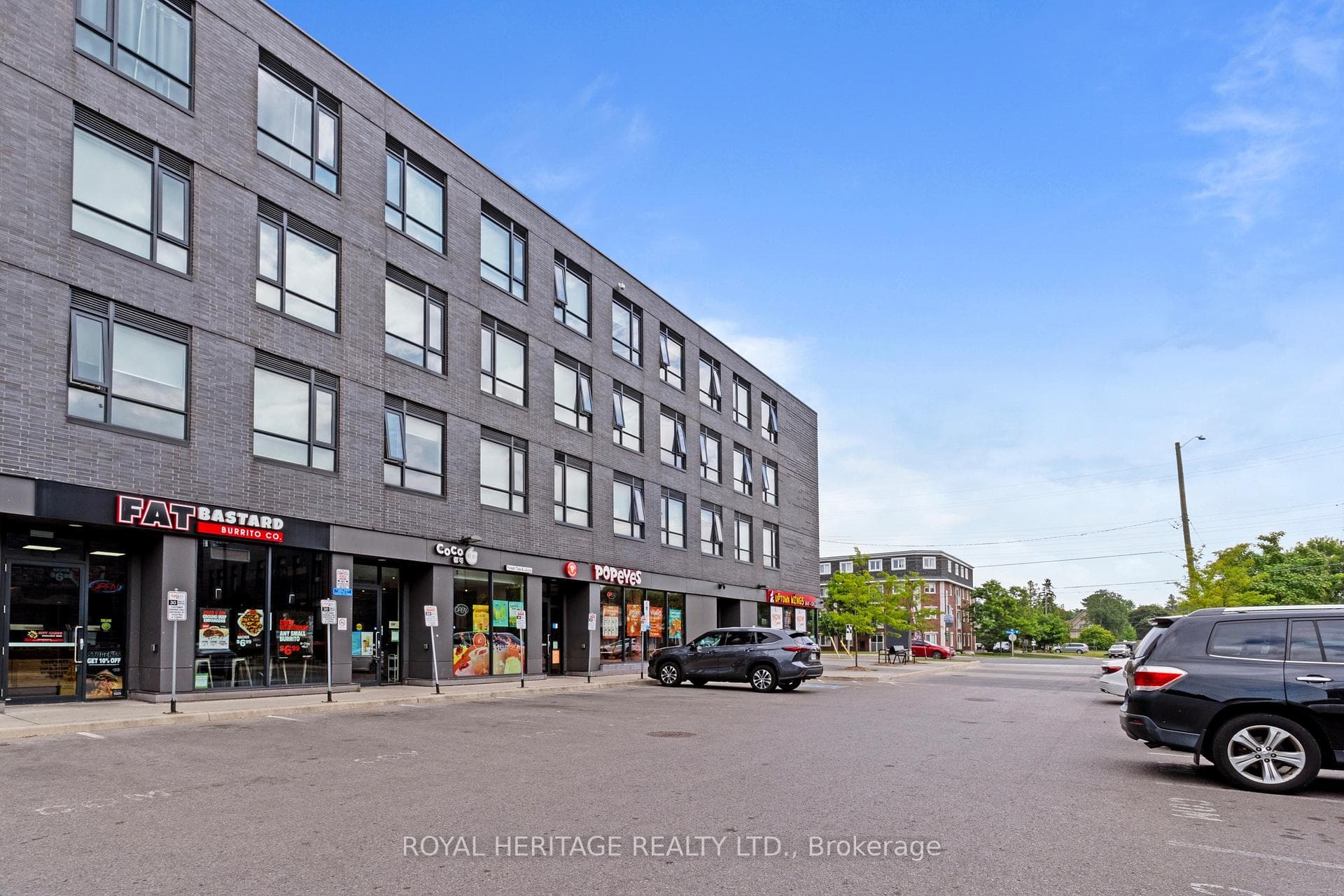 1800 Simcoe Street Unit 307 photo 20