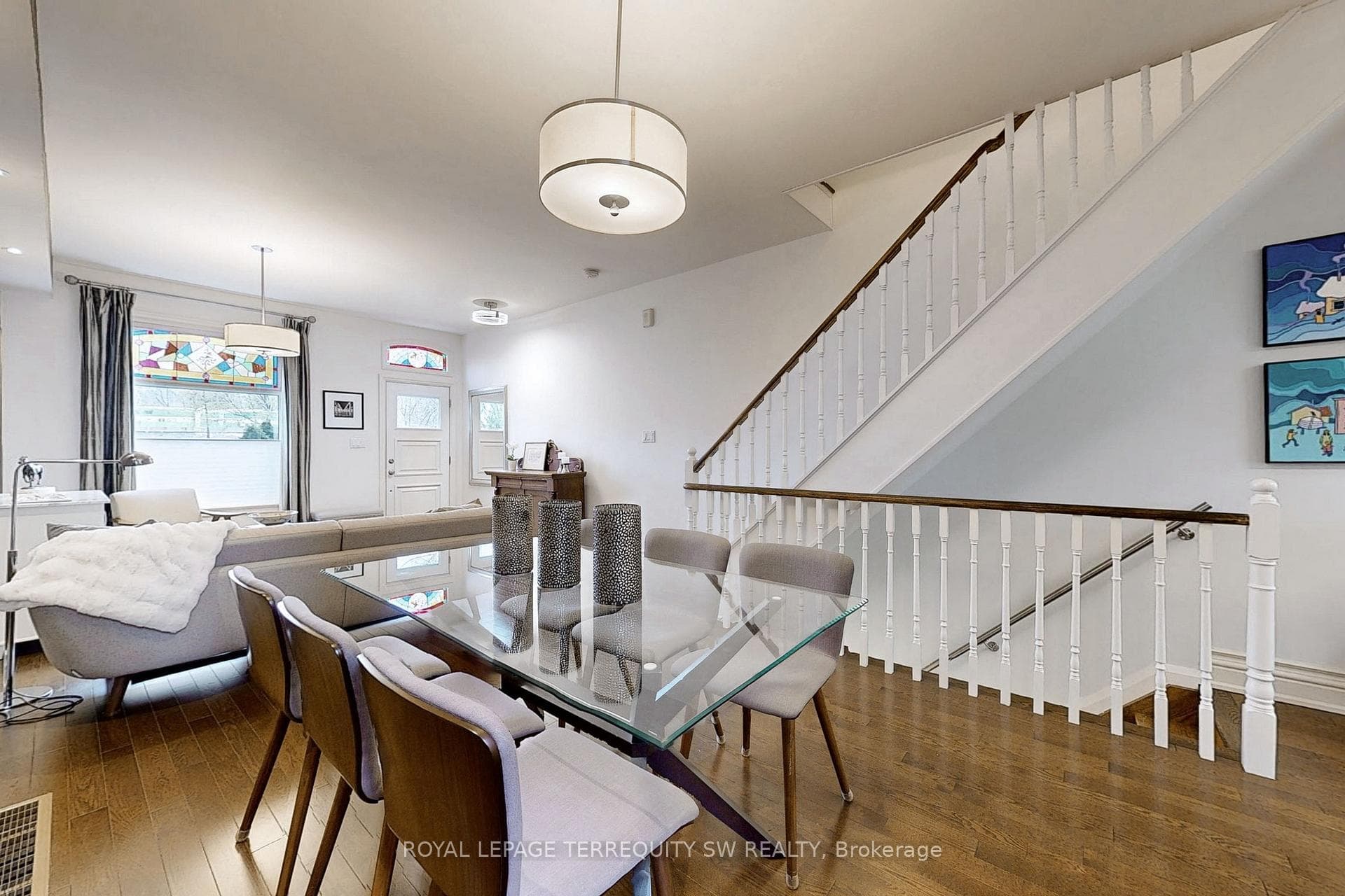 245 Booth Avenue photo 5