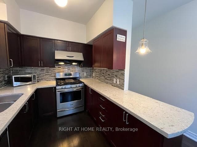 133 Barber Greene Road photo 4