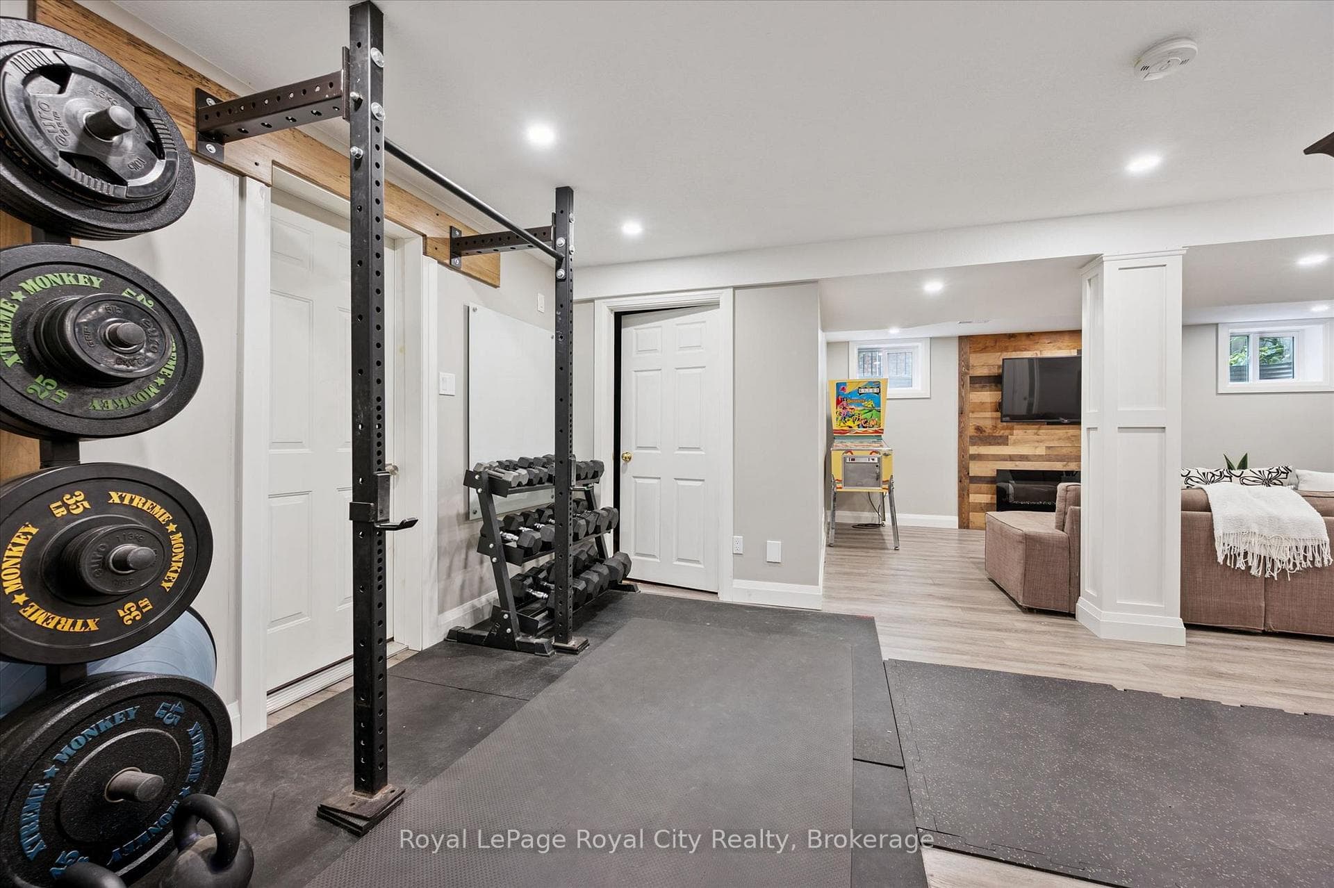 147 Downey Road photo 31