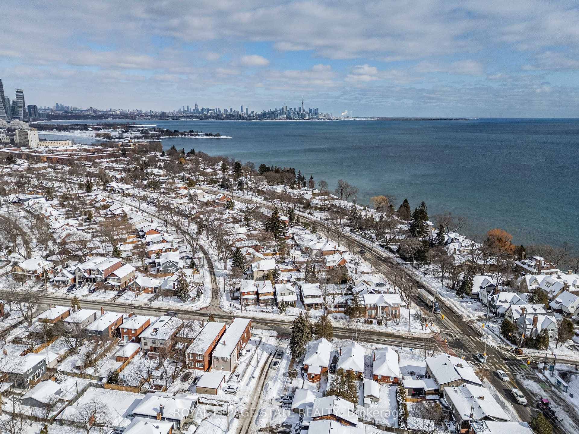 11 Albani Street photo 44