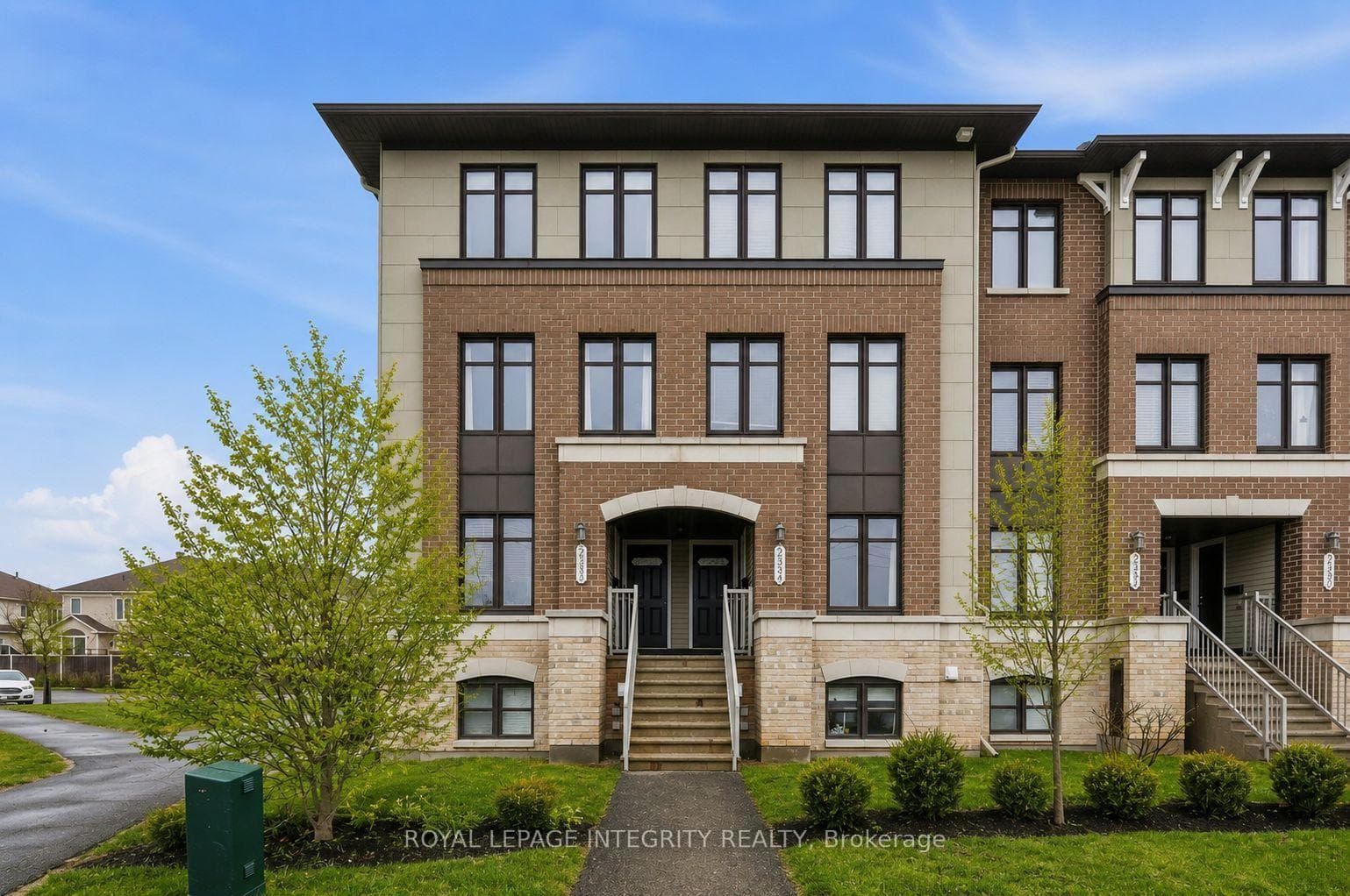 2341 Esprit Drive photo 2