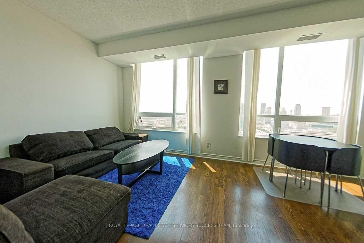 208 Enfield Place Unit 3606 photo 17