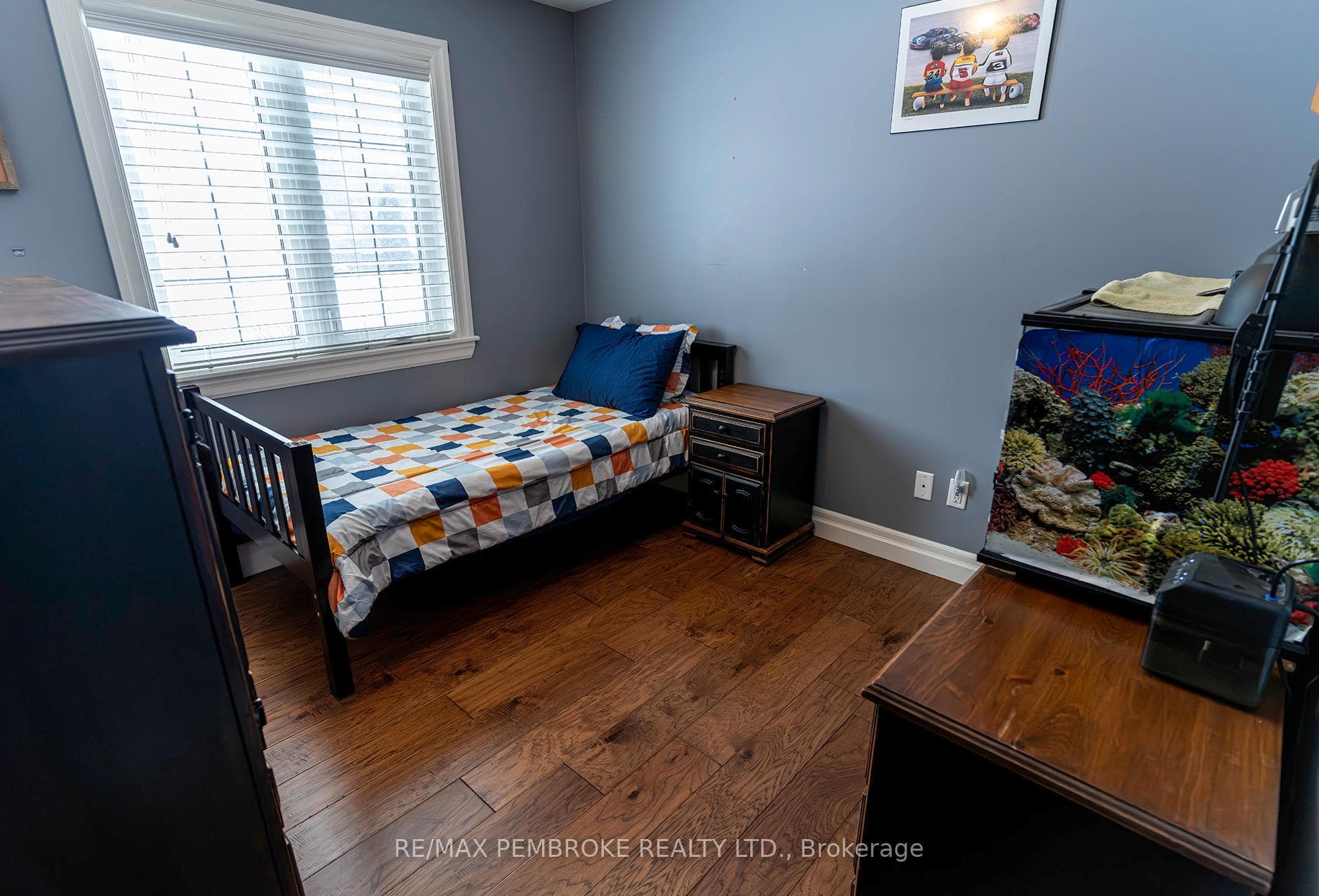 10 Robertson Drive photo 19