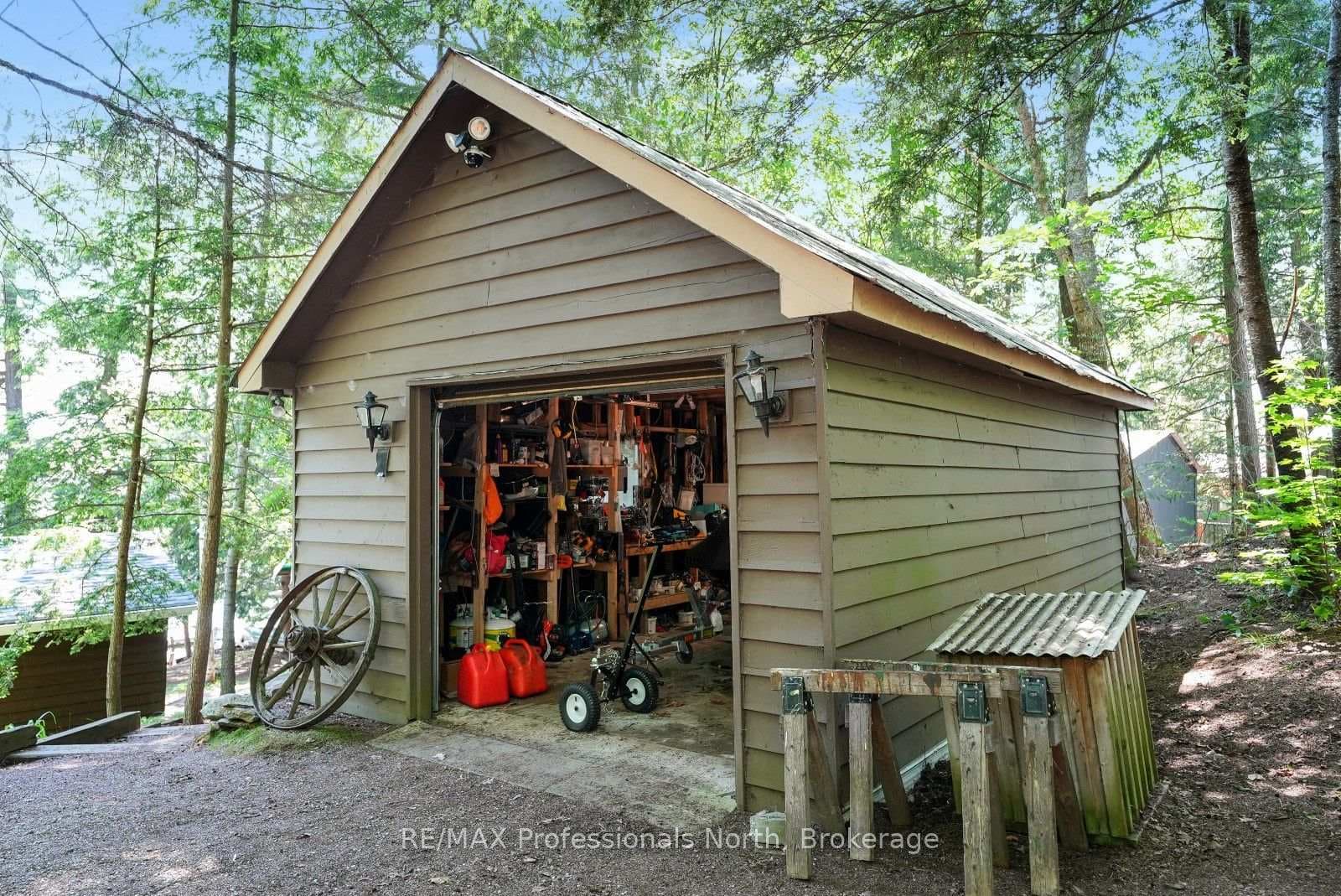1042 Platinum Bay Road photo 31