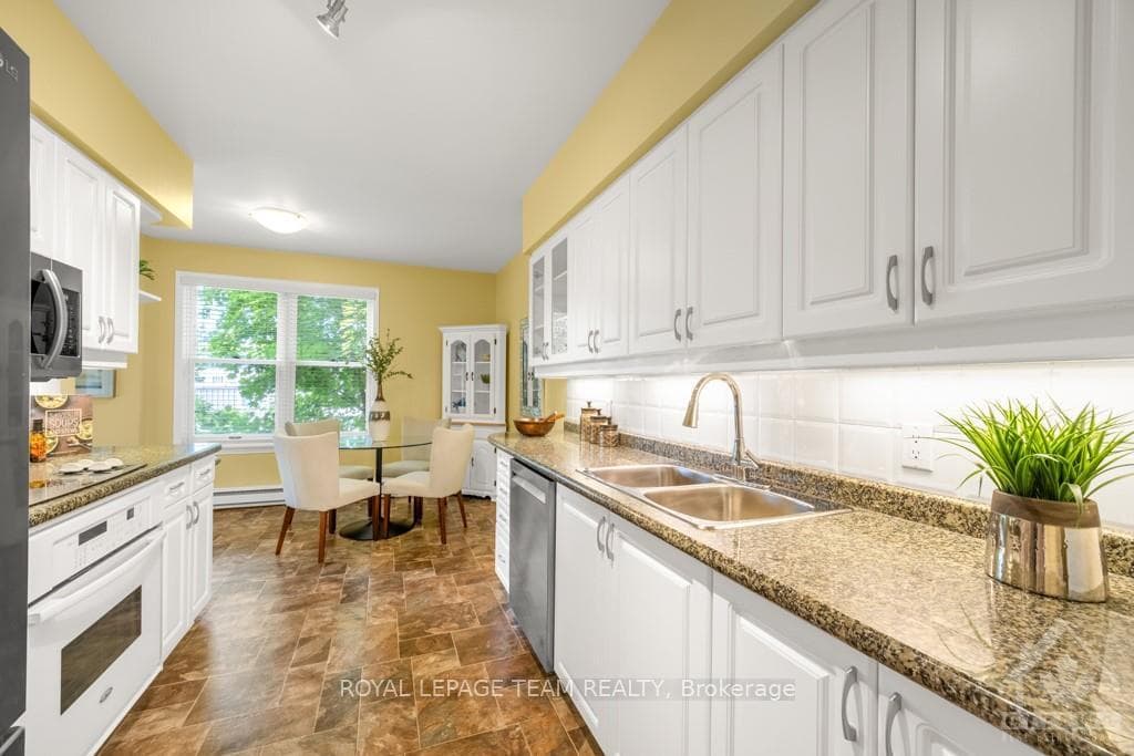 31 DURHAM Unit 203 photo 8