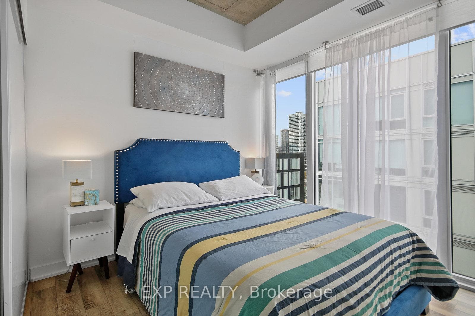 25 Baseball Place Unit 1301 photo 13