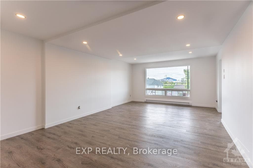 259 LONGUEUIL Street photo 3