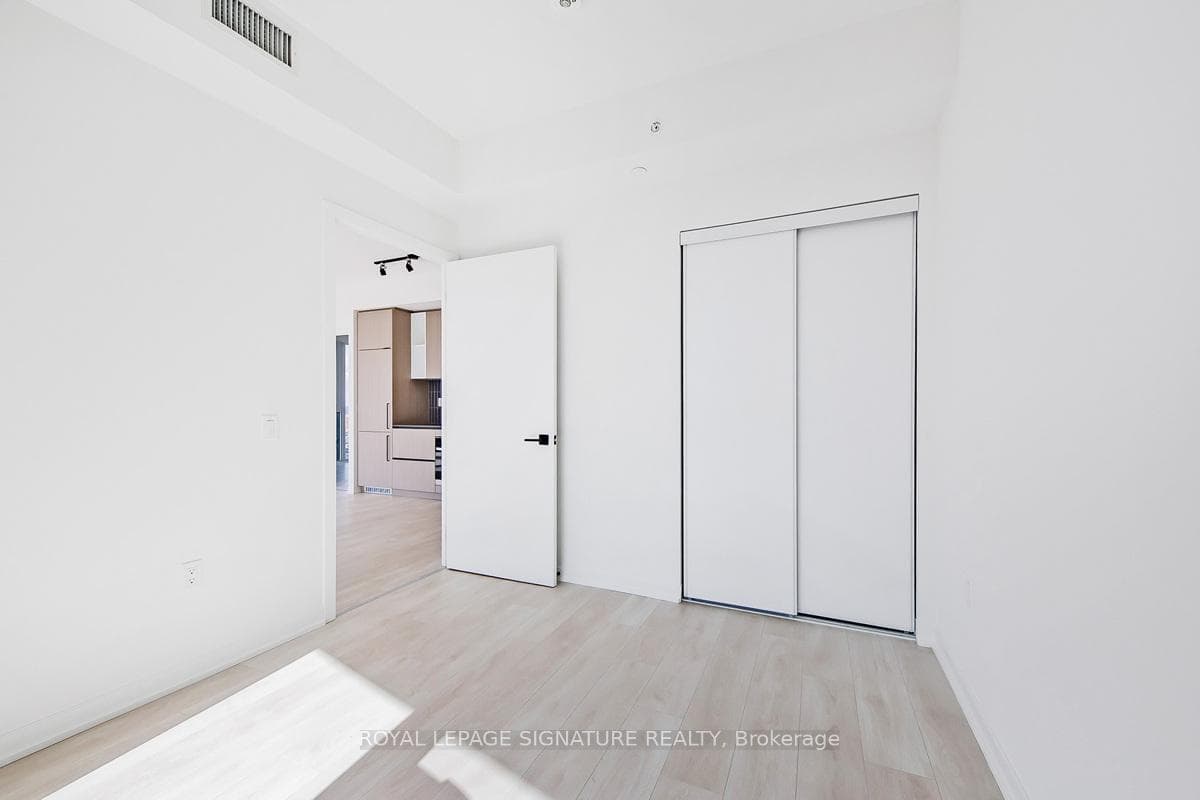 10 Graphophone Grove Unit 1603 photo 11