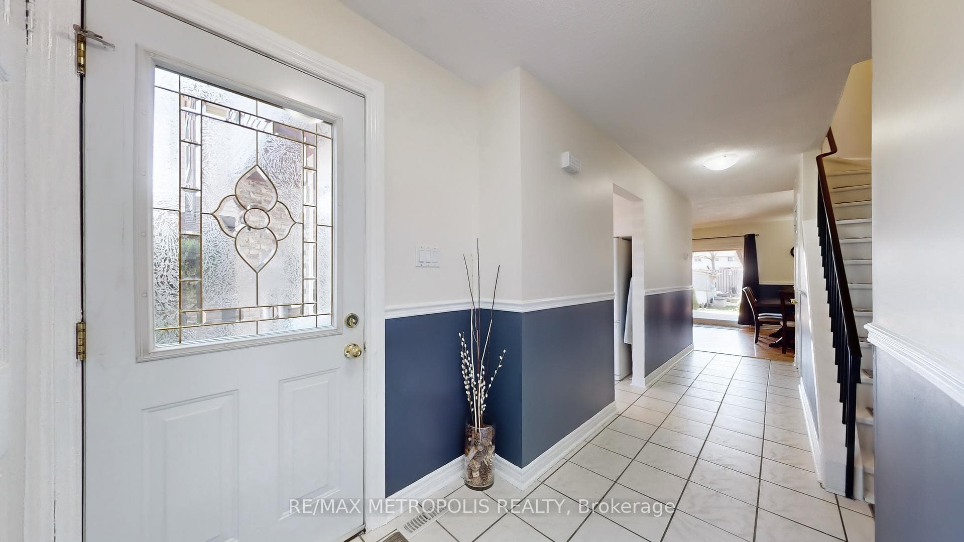 81 Greene Drive photo 2