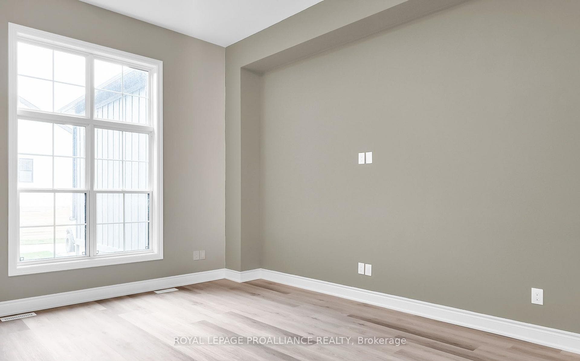 873 Charles Wilson Parkway photo 14