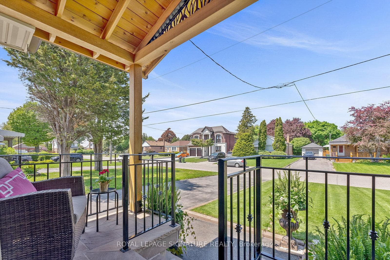 9 Glen Muir Drive photo 3