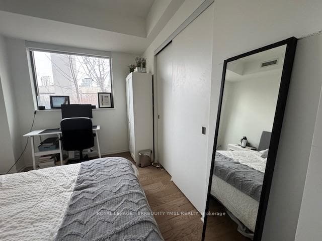 Window & closet