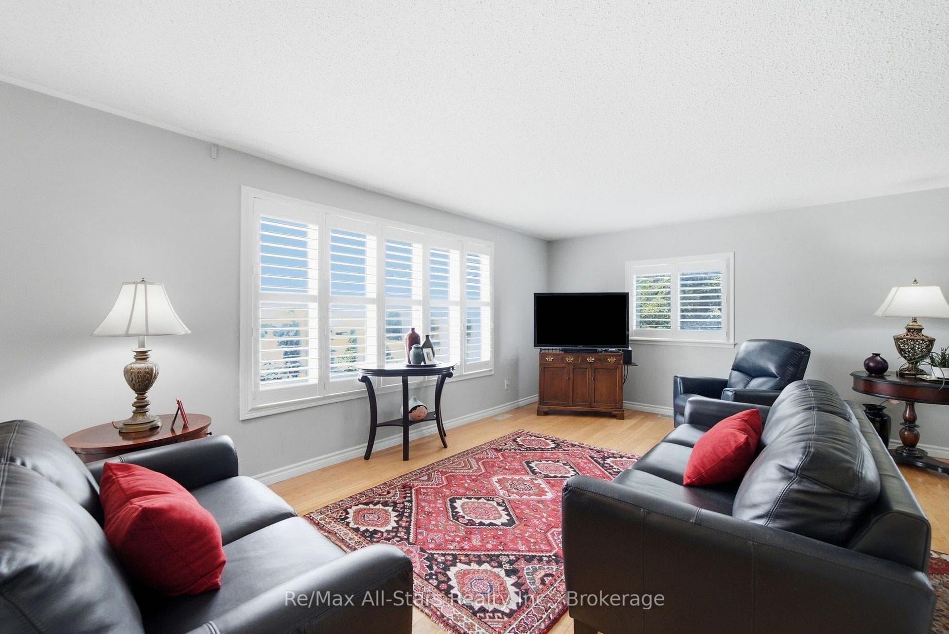 1781 Scugog Street photo 12