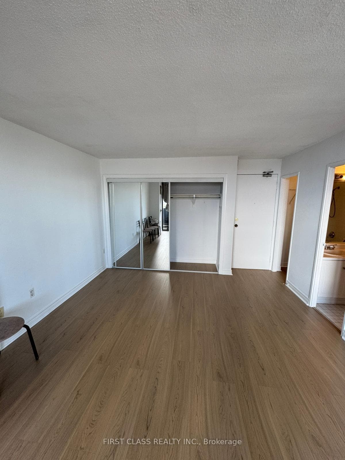 720 Spadina Avenue Unit 1504 photo 6