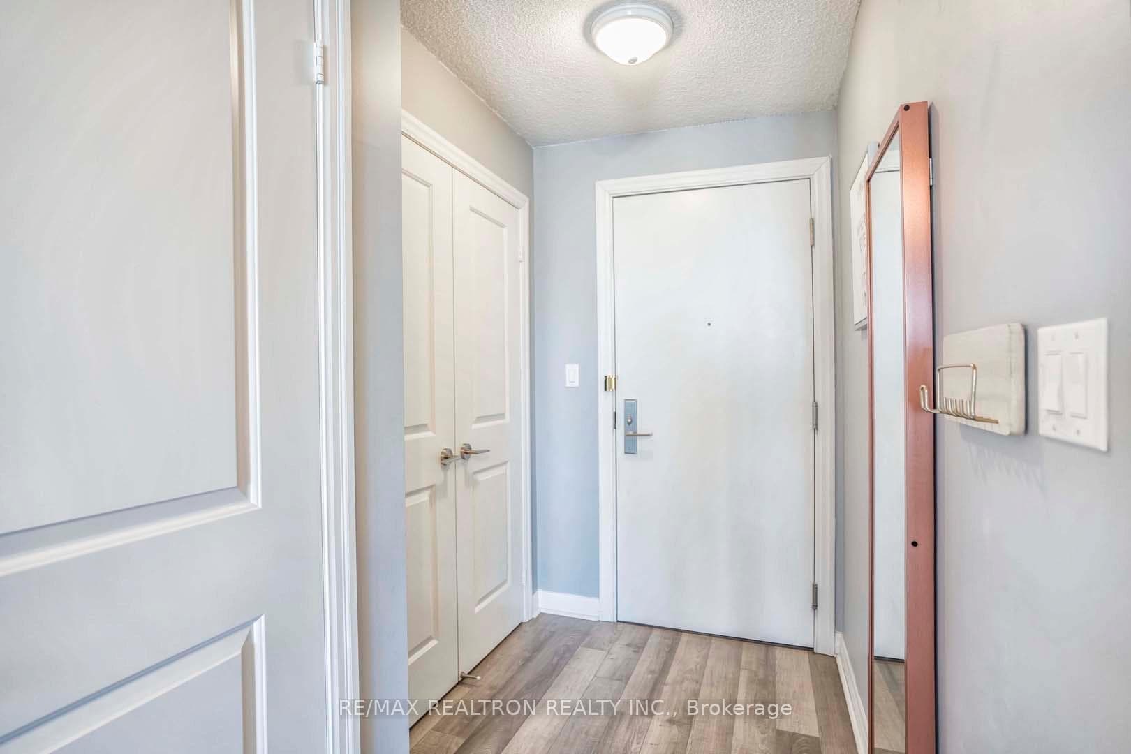2015 Sheppard Avenue Unit 2506 photo 4