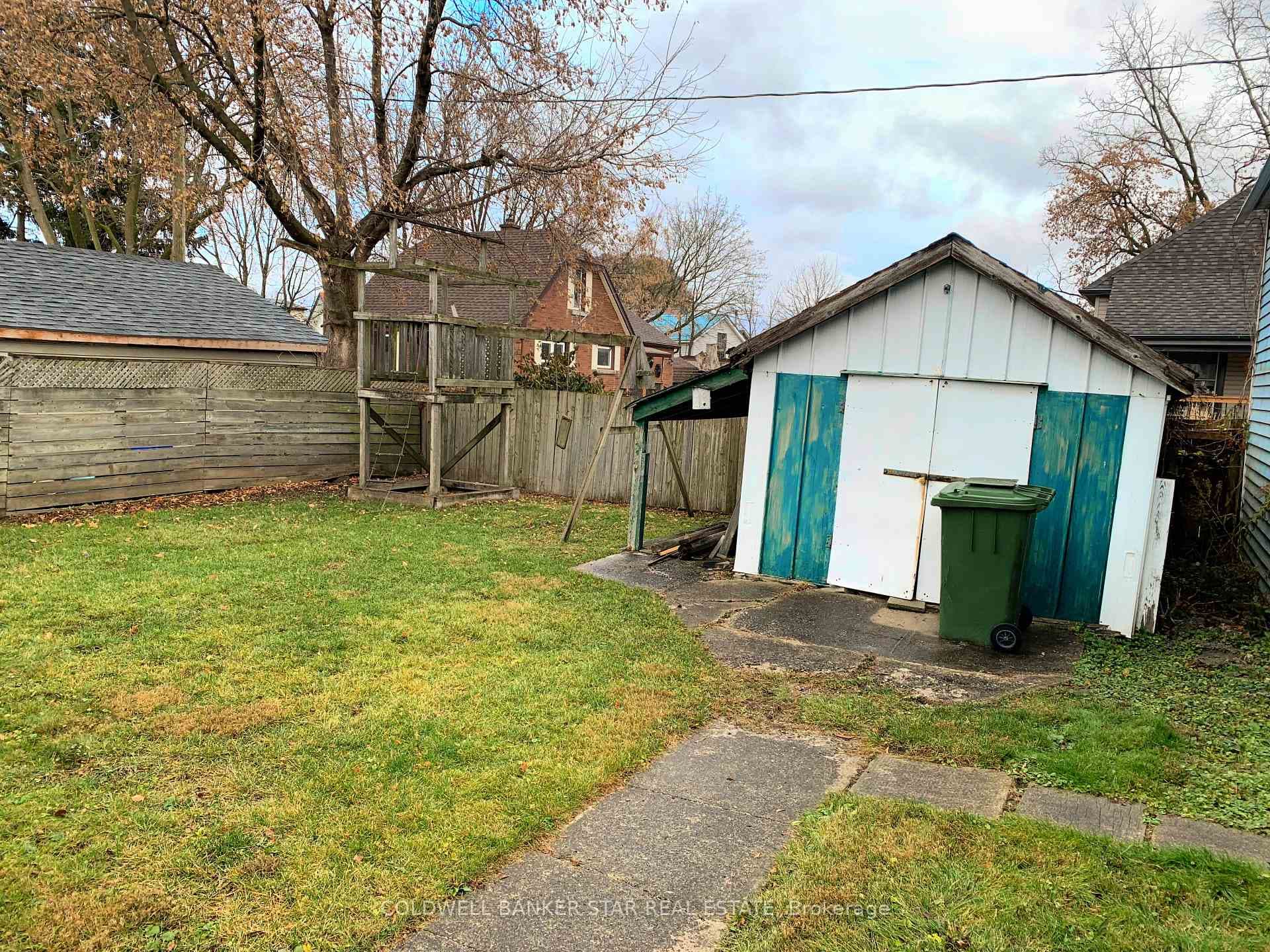 14 Antrim Street photo 26