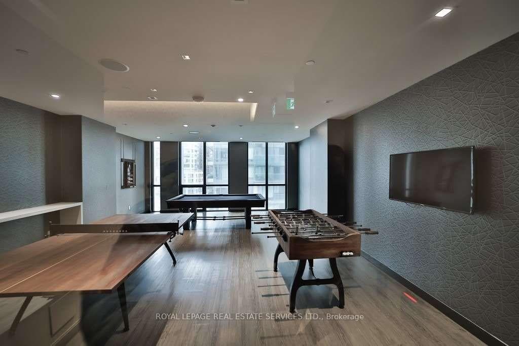 1 Yorkville Avenue Unit 909 photo 23