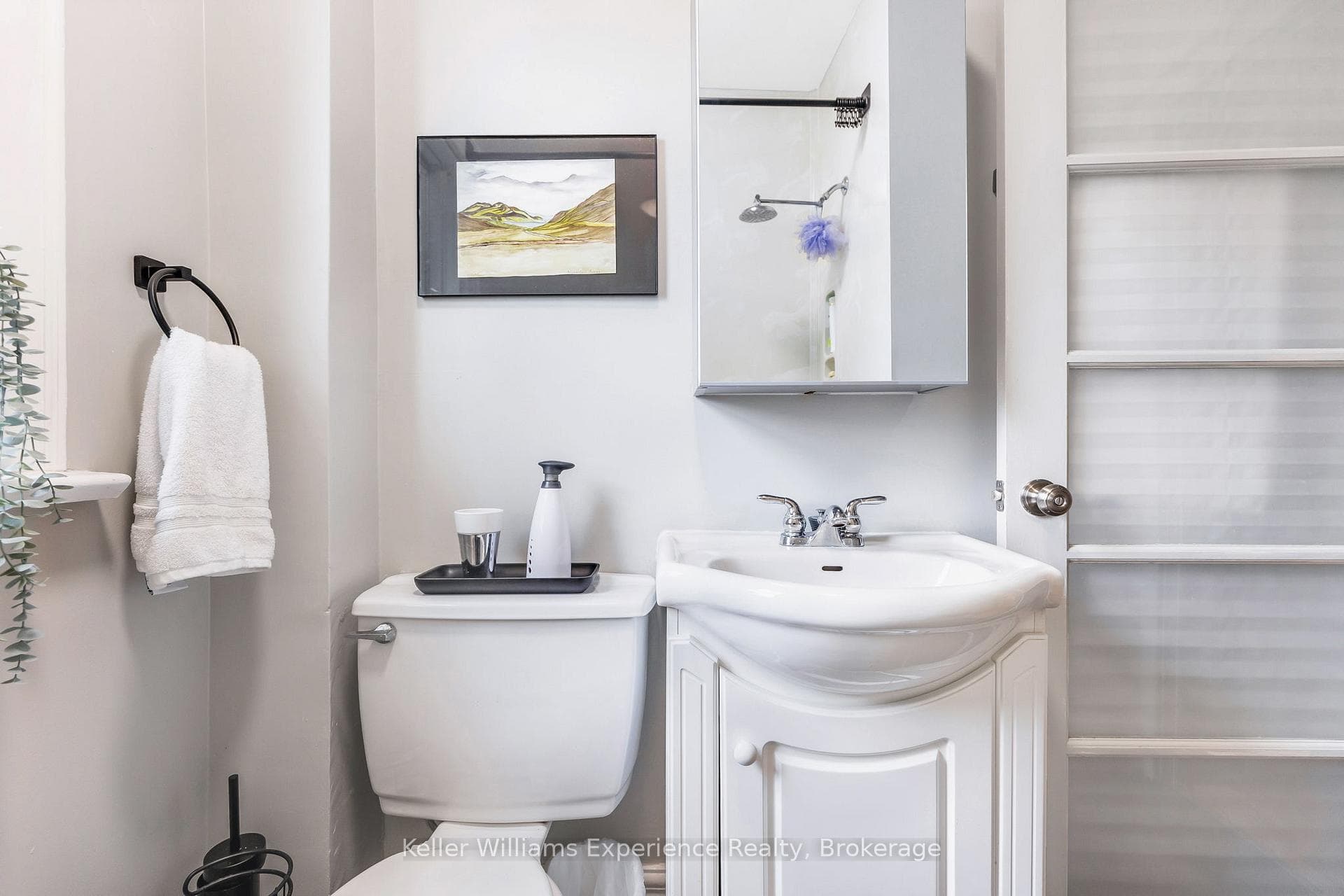 369 ALBINSON Street photo 17