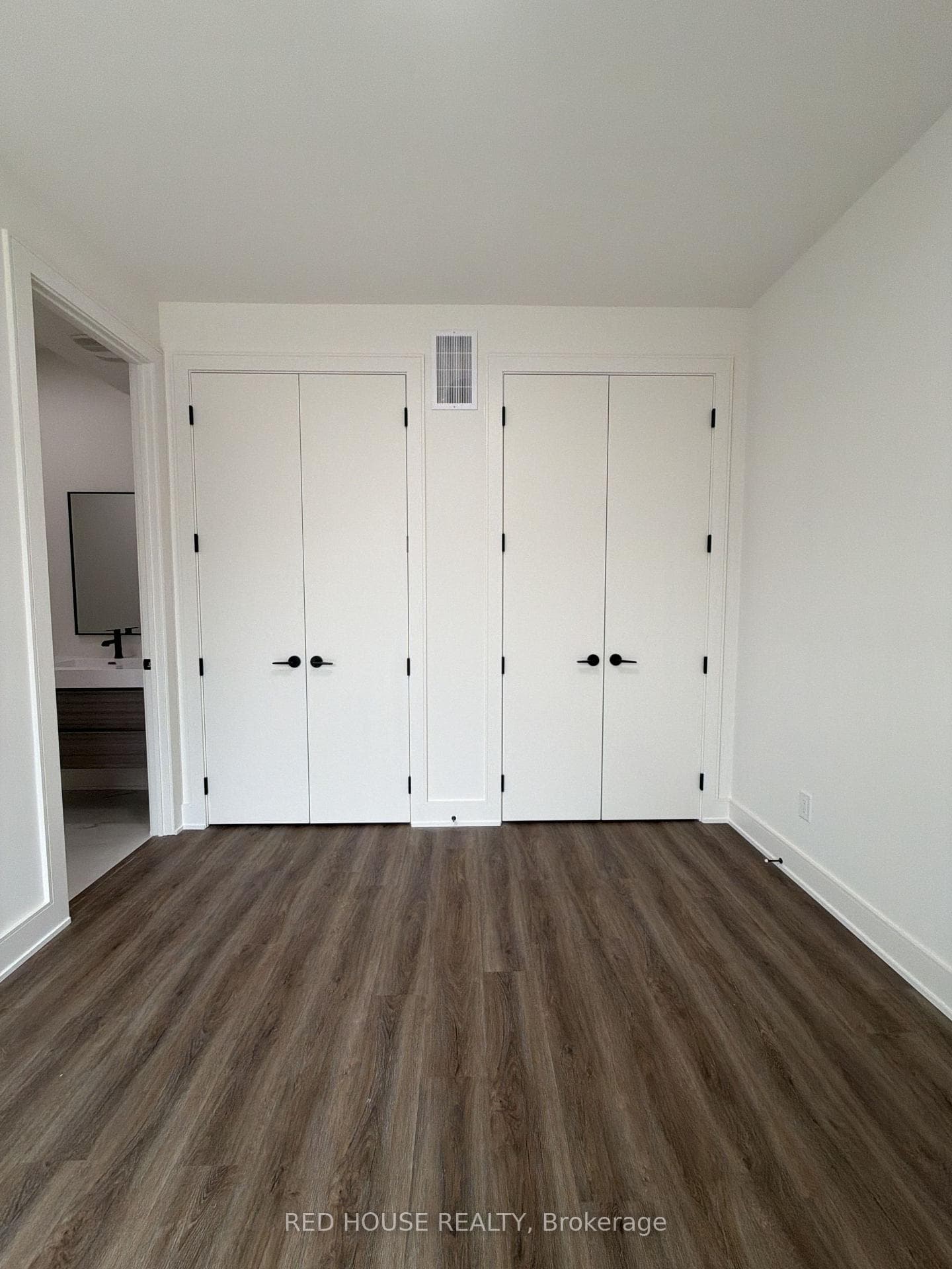 167 Everett Common photo 15