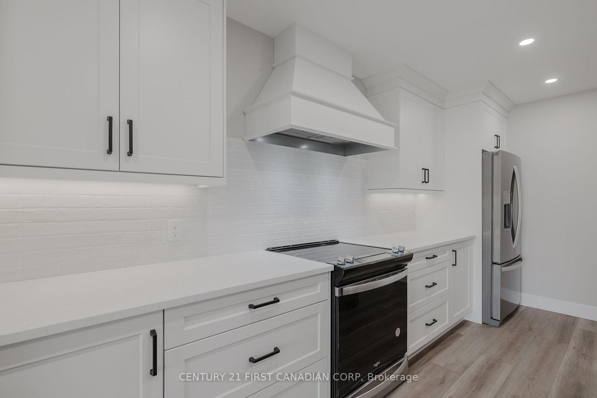 107 Victoria Avenue photo 8