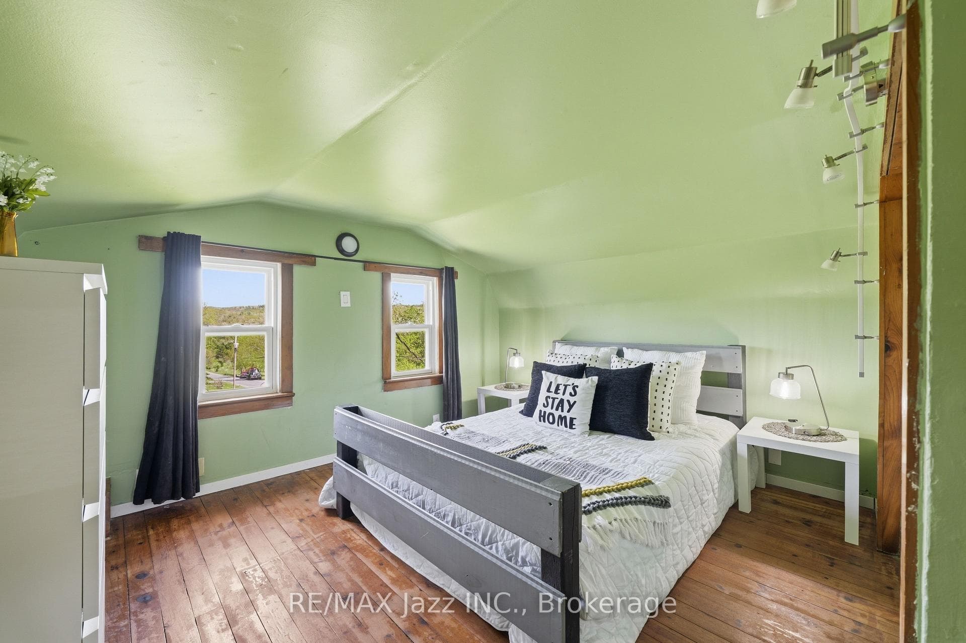 350 Schriver Road photo 18