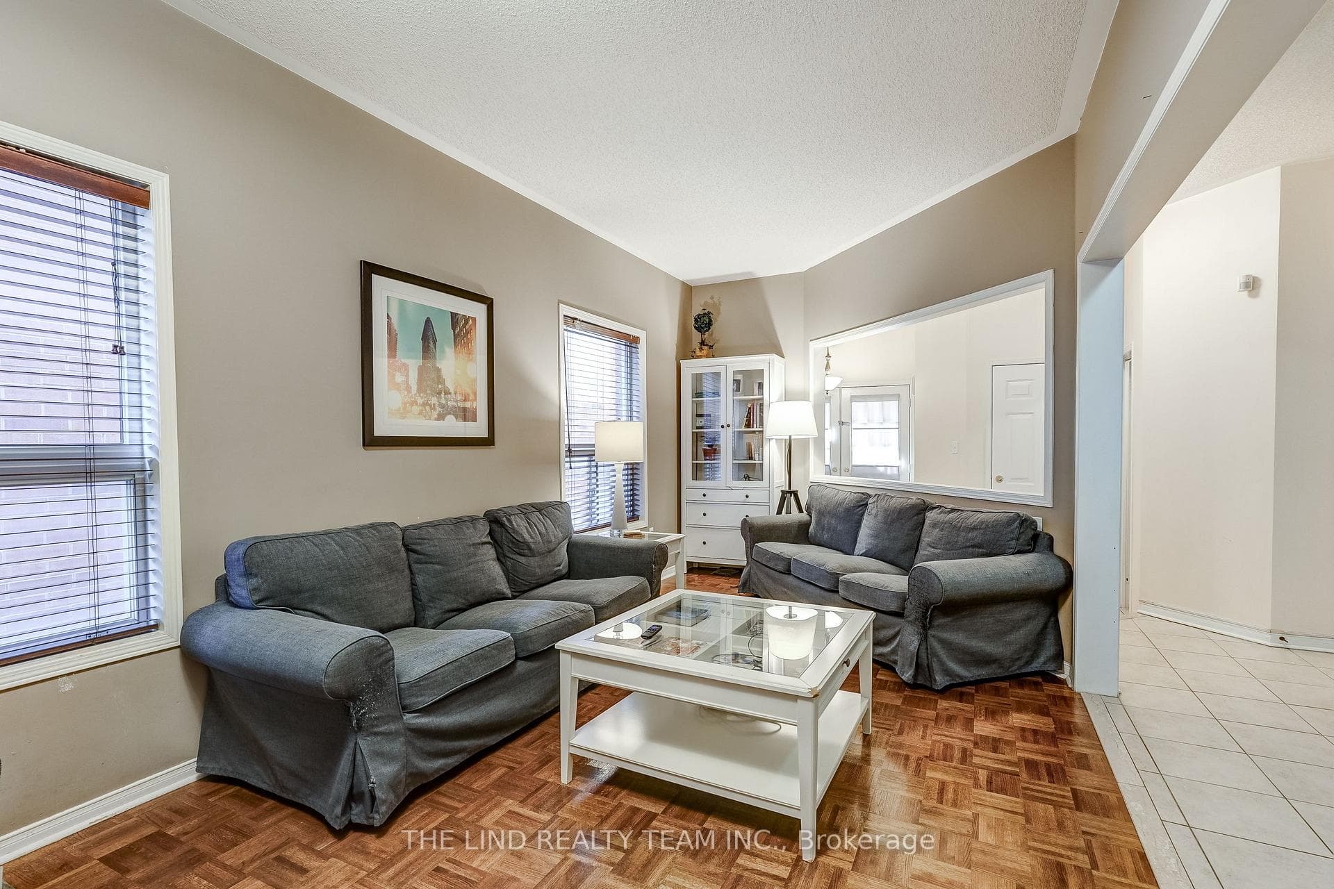 29 Tuscana Boulevard photo 6