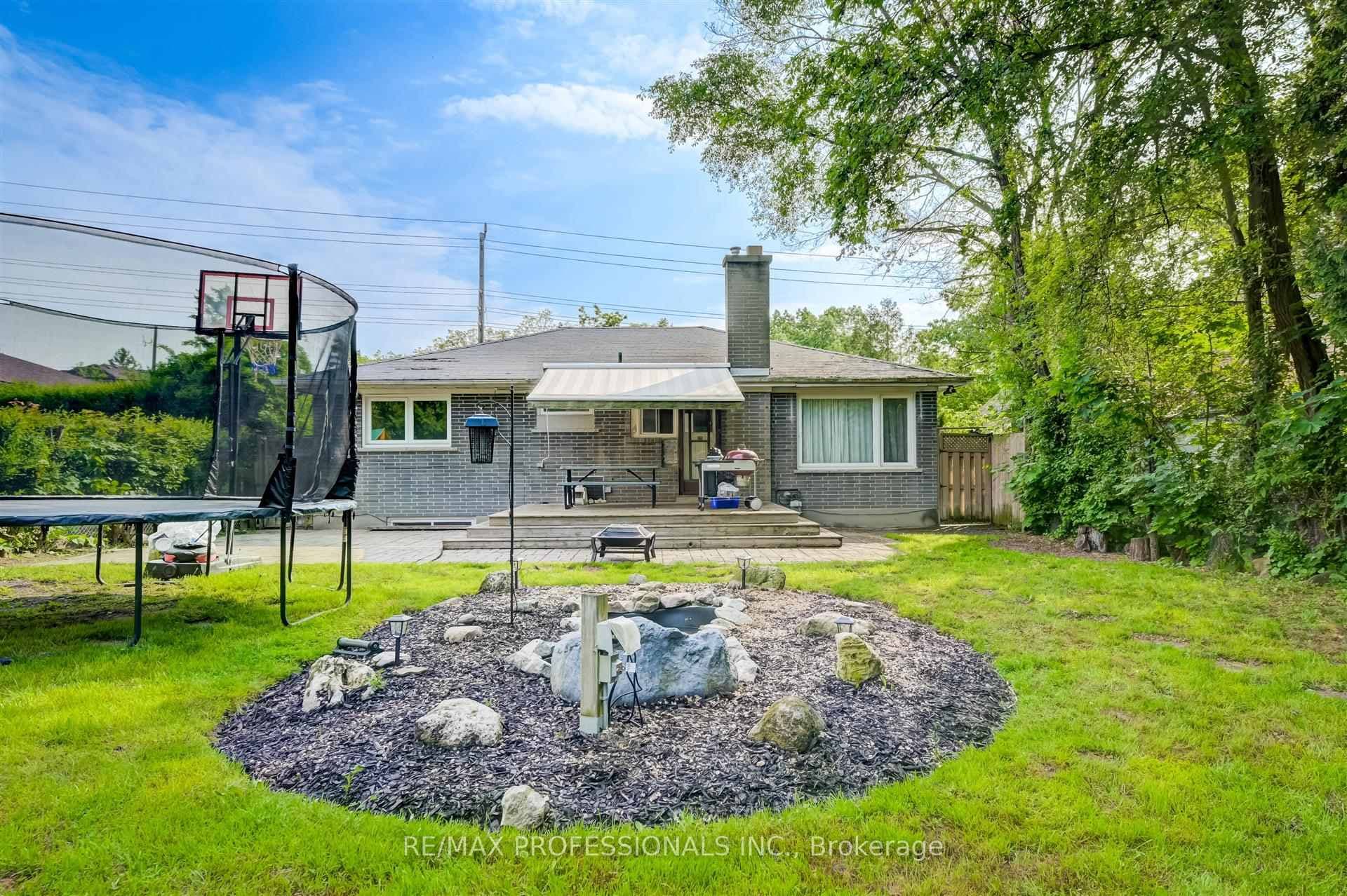 604 Scarlett Road photo 7
