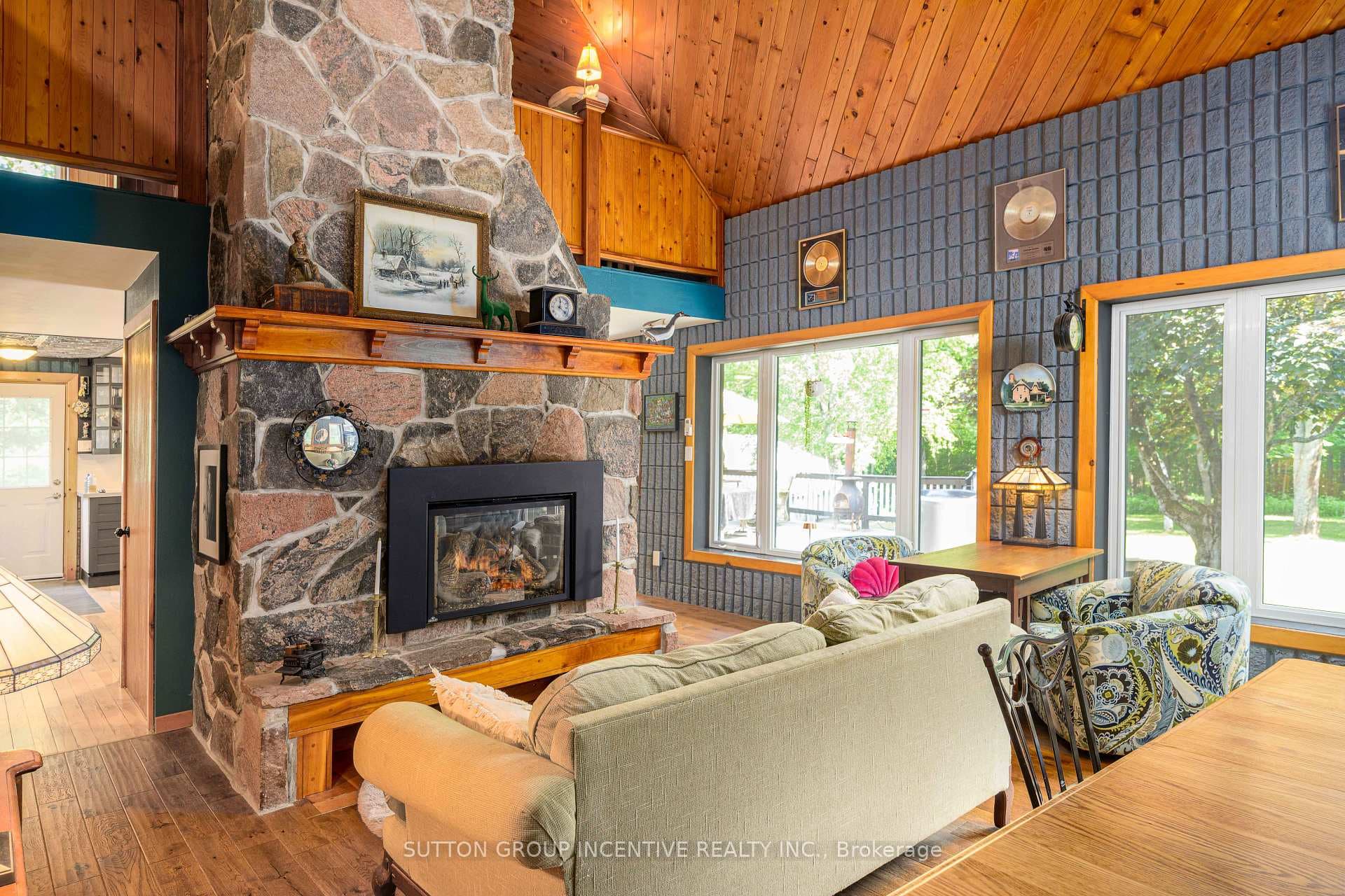 "Hygee" vibes, Chalet style