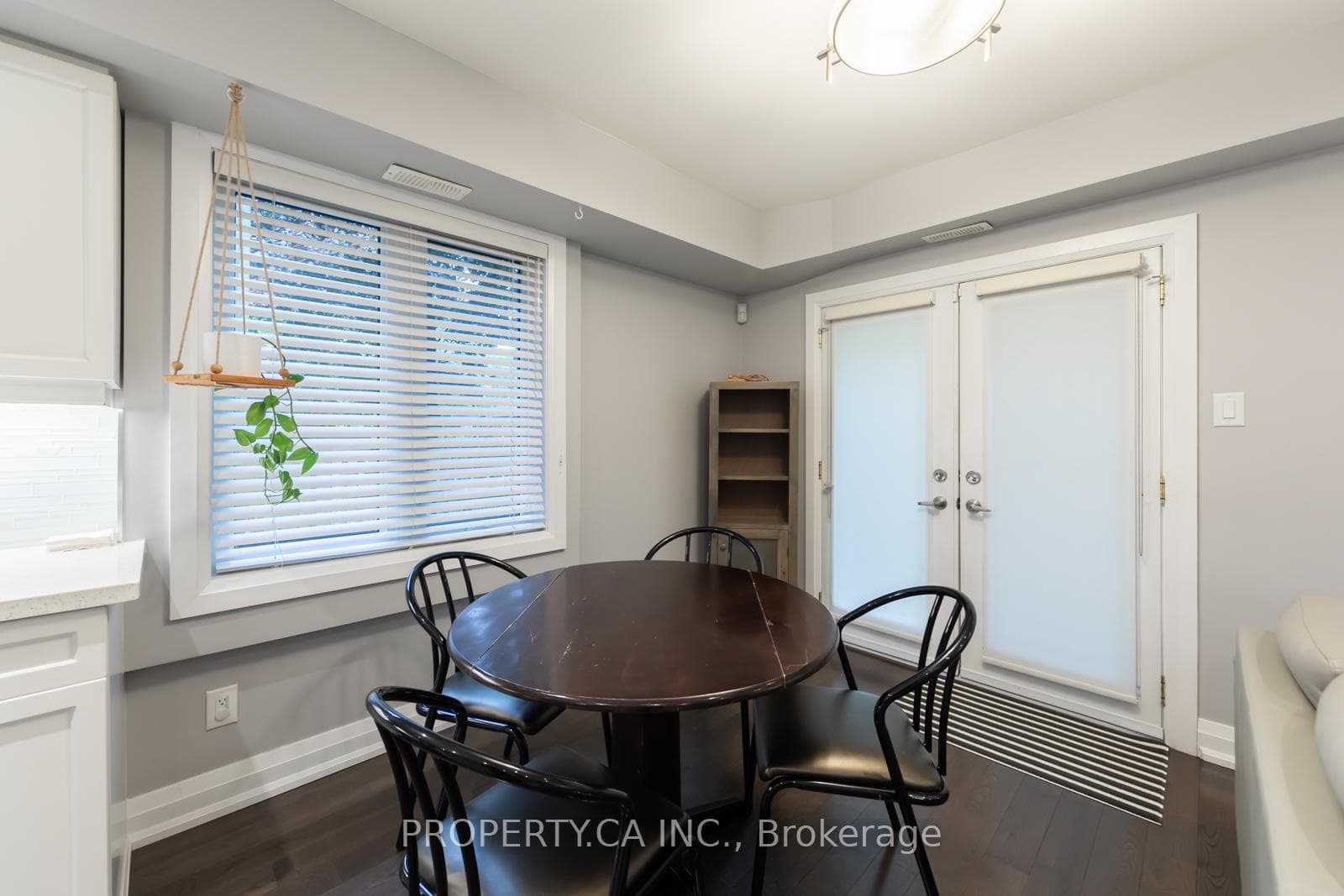 475 Woodbine Avenue Unit 4 photo 18