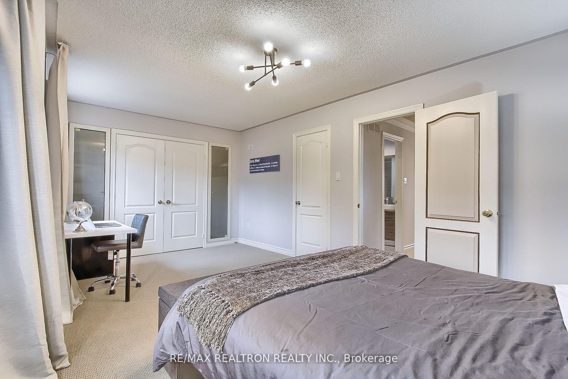 2 Cantertrot Court photo 23