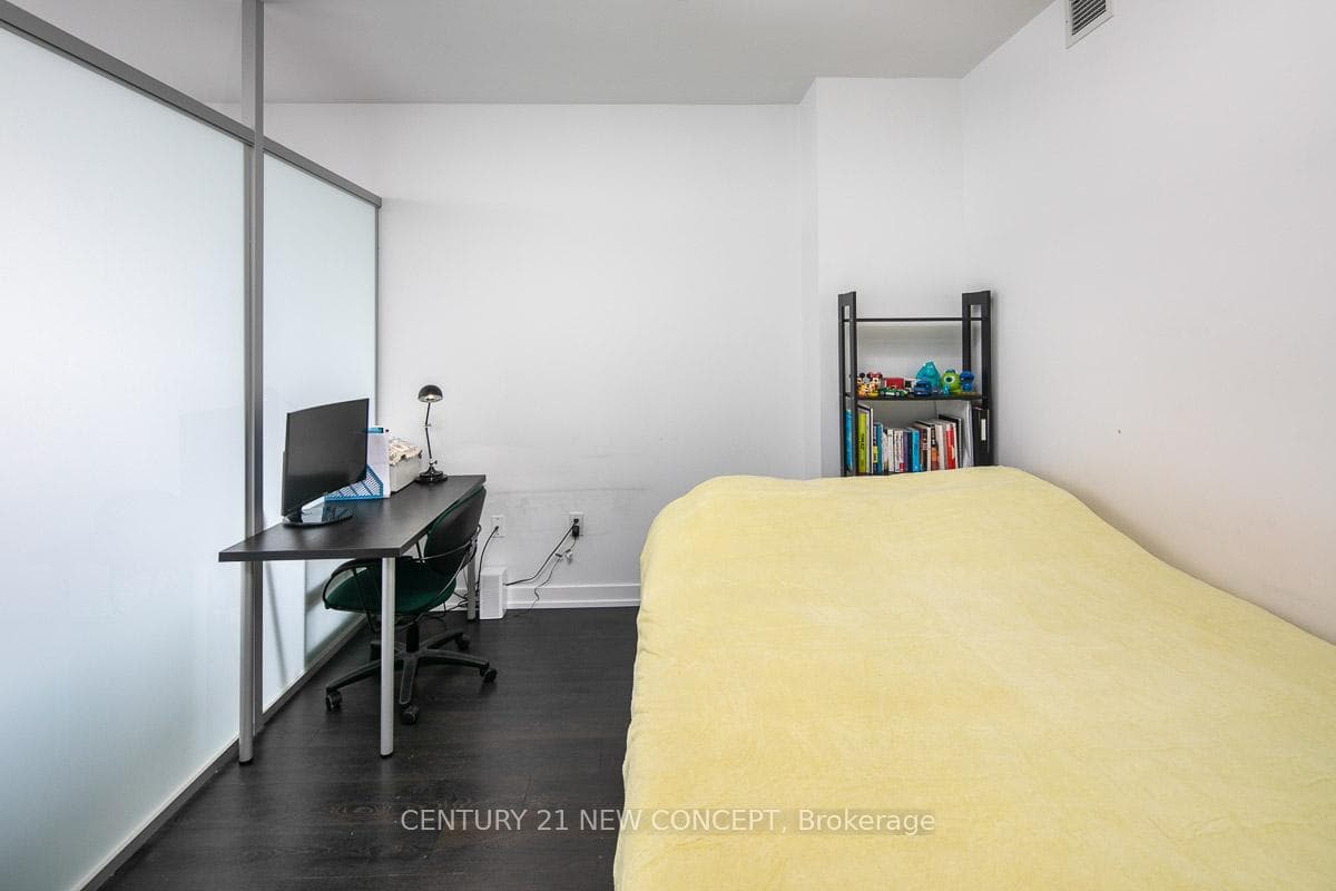 426 University Avenue Unit 2201 photo 10