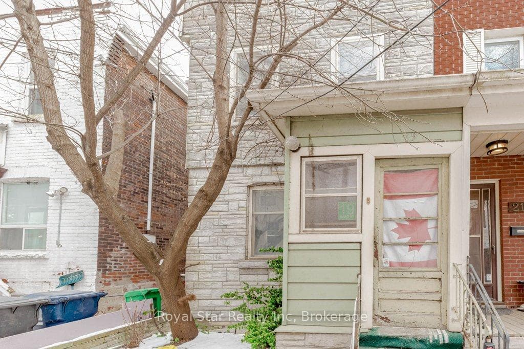 19 Brad Street photo 4