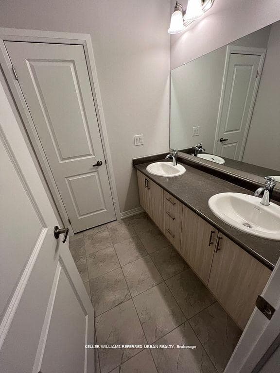 48 Blackburn Street photo 16
