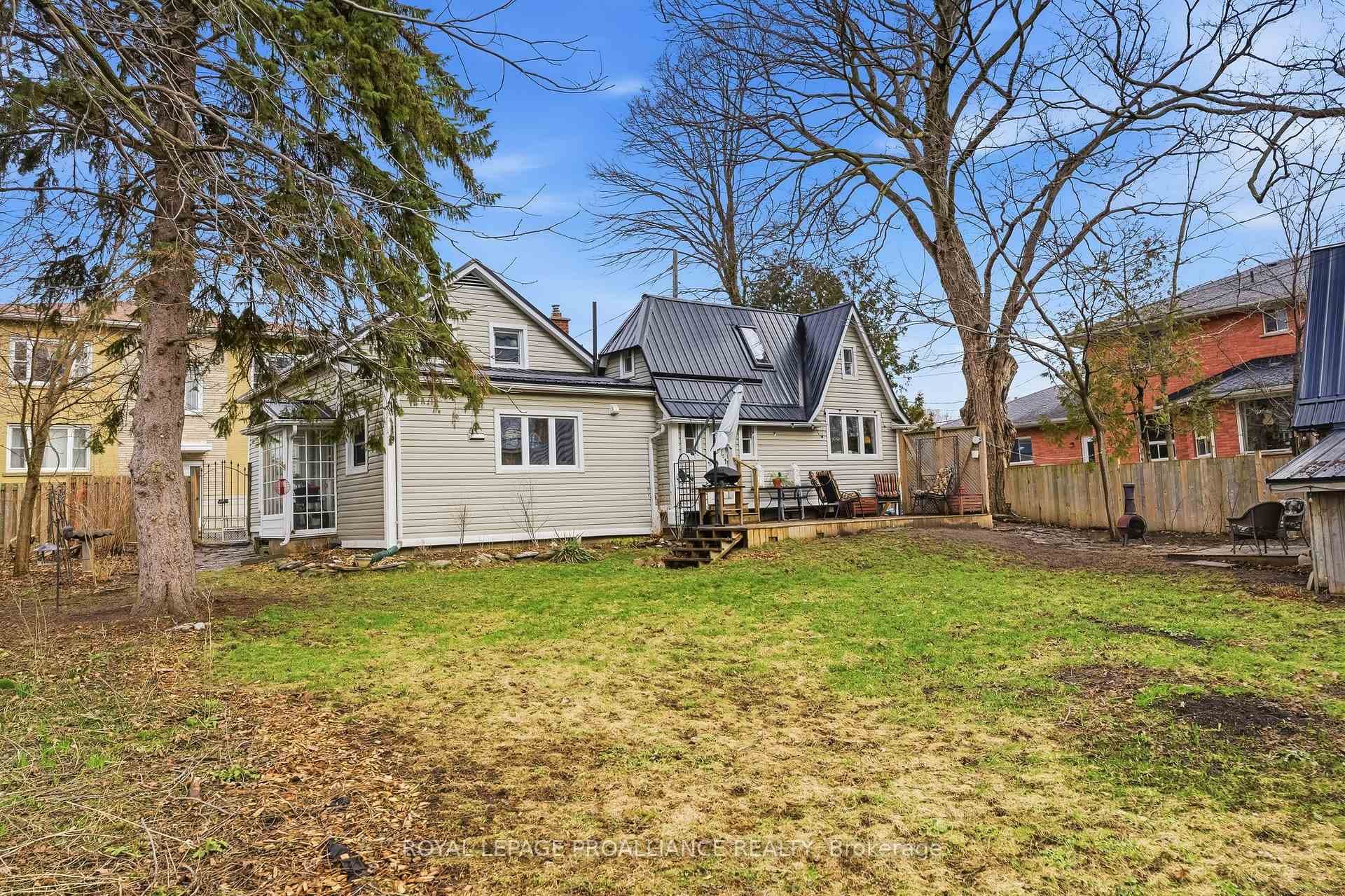 193 Henry Street photo 39