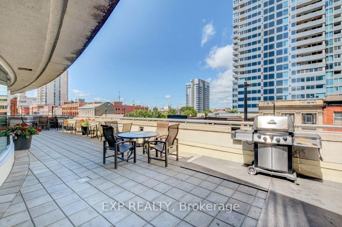 234 Rideau Street Unit 304 photo 14