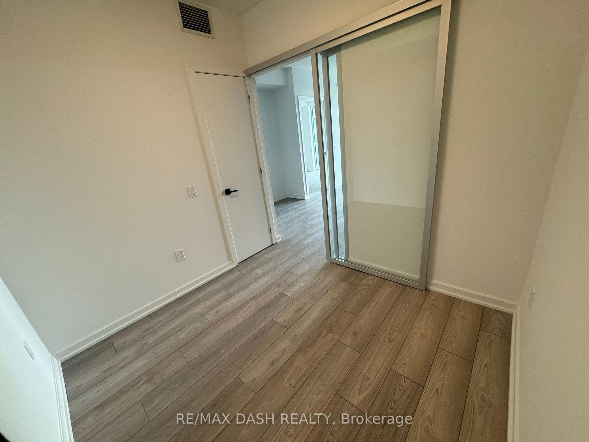 1285 Dupont Street Unit 1902 photo 10