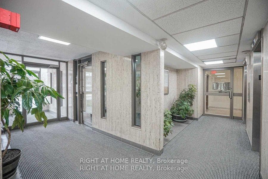 235 Grandravine Drive Unit 202 photo 3