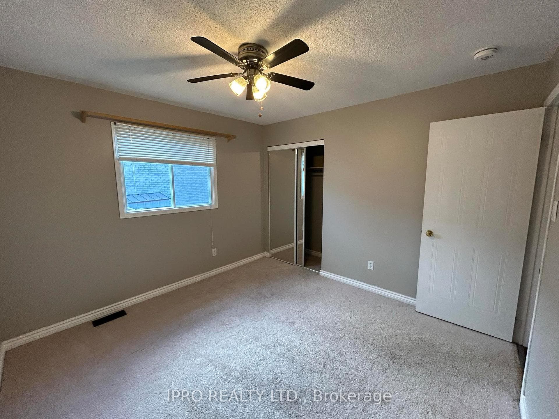 305 Hansen Boulevard Unit Upper photo 20