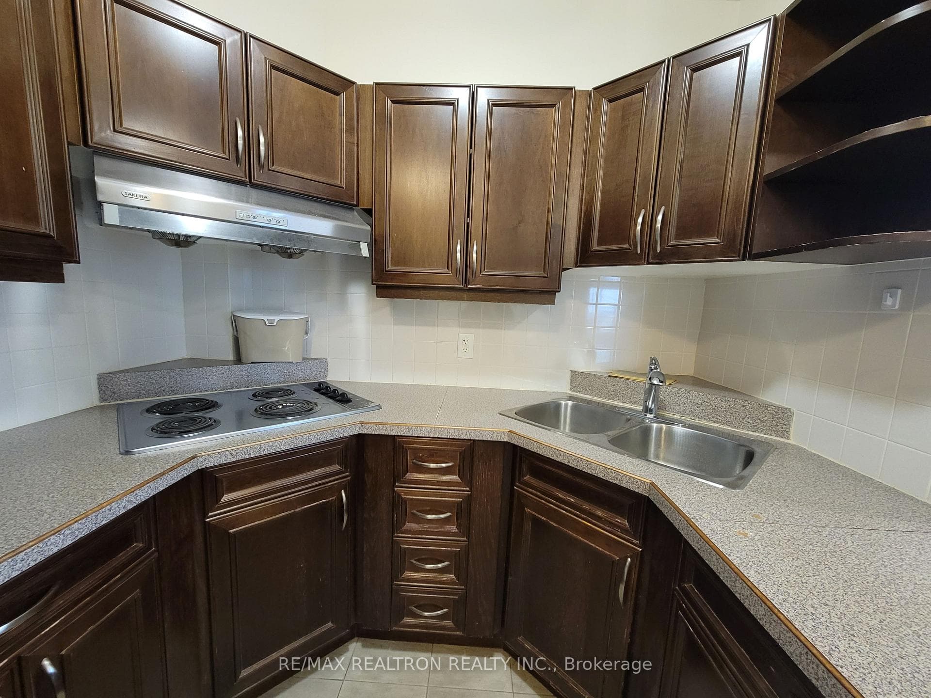 2020 McNicoll Avenue Unit PH27 photo 6