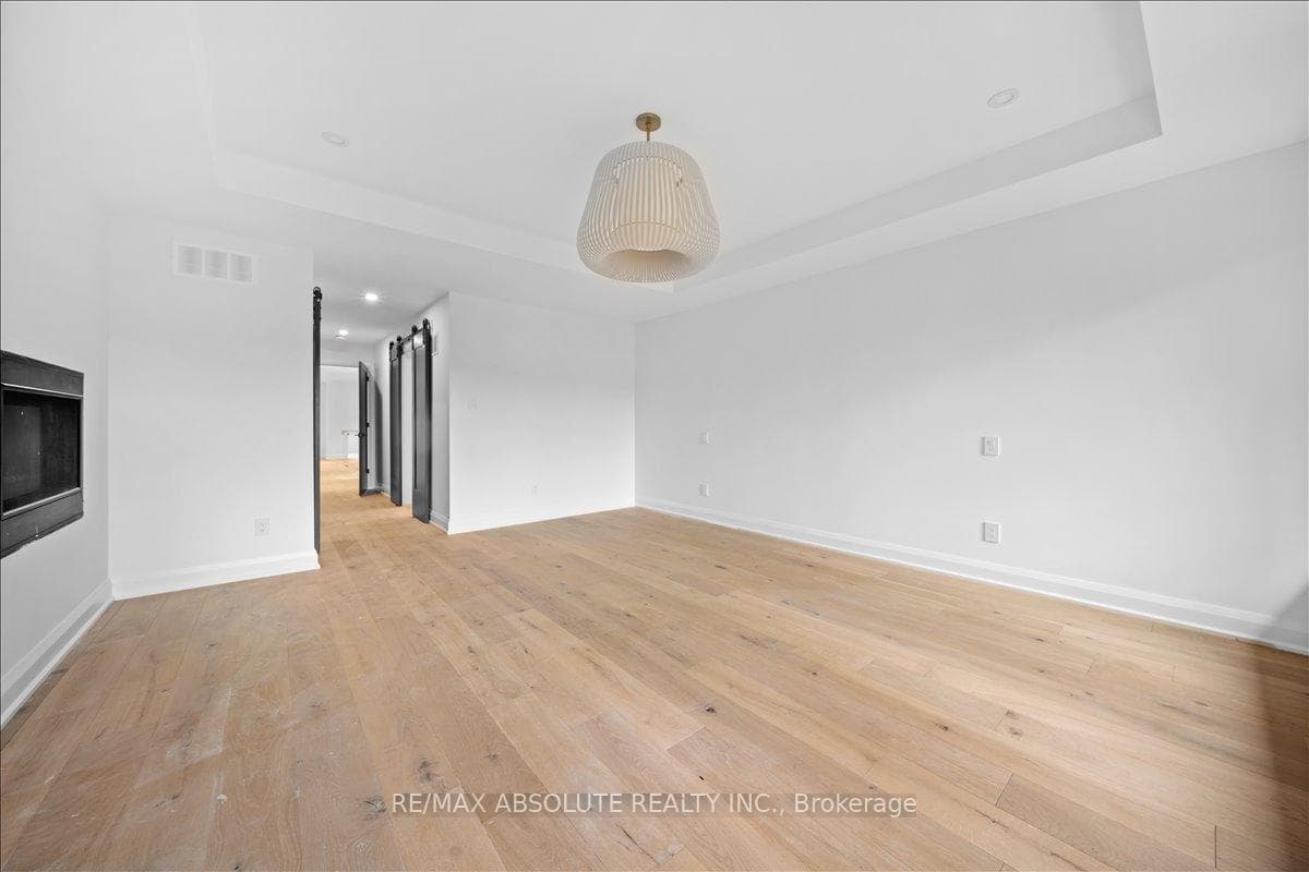 515 ROOSEVELT Avenue photo 16