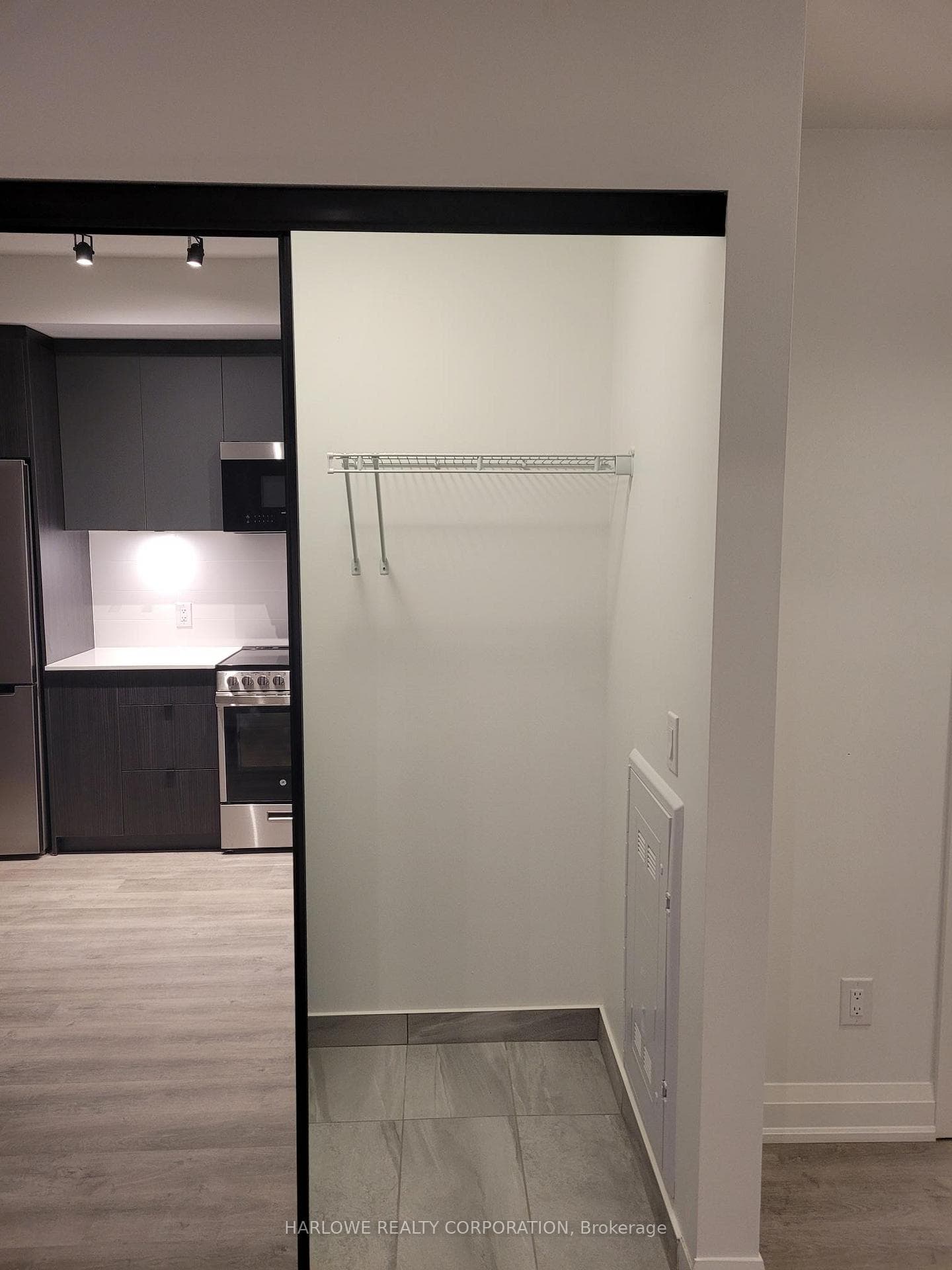 2369 Danforth Avenue Unit 310 photo 5
